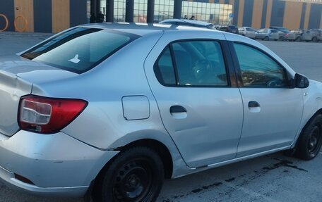 Renault Logan II, 2015 год, 165 000 рублей, 8 фотография