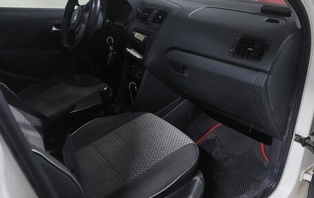 Volkswagen Polo VI (EU Market), 2010 год, 560 000 рублей, 8 фотография