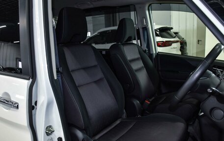 Nissan Serena IV, 2019 год, 2 099 000 рублей, 11 фотография