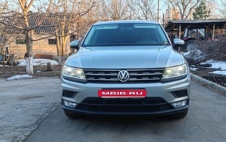 Volkswagen Tiguan II, 2017 год, 2 000 000 рублей, 2 фотография