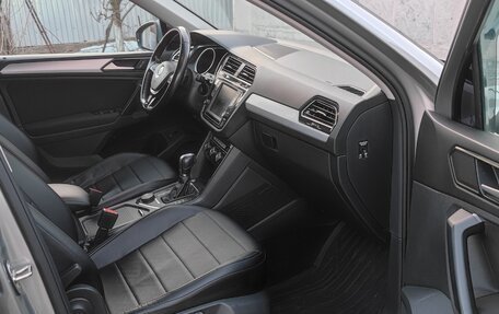 Volkswagen Tiguan II, 2017 год, 2 000 000 рублей, 19 фотография