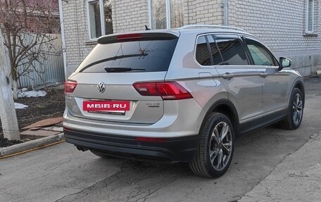 Volkswagen Tiguan II, 2017 год, 2 000 000 рублей, 13 фотография