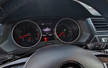 Volkswagen Tiguan II, 2017 год, 2 000 000 рублей, 23 фотография