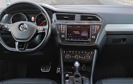 Volkswagen Tiguan II, 2017 год, 2 000 000 рублей, 28 фотография