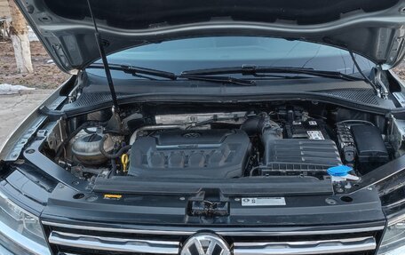 Volkswagen Tiguan II, 2017 год, 2 000 000 рублей, 33 фотография