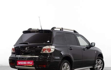 Mitsubishi Outlander III рестайлинг 3, 2007 год, 999 000 рублей, 5 фотография