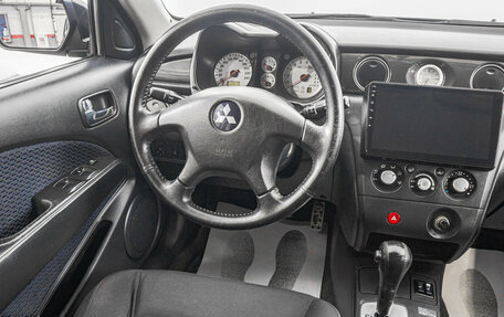 Mitsubishi Outlander III рестайлинг 3, 2007 год, 999 000 рублей, 15 фотография