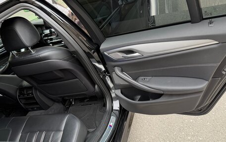 BMW 5 серия, 2018 год, 3 200 000 рублей, 13 фотография