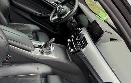 BMW 5 серия, 2018 год, 3 200 000 рублей, 18 фотография