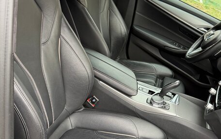 BMW 5 серия, 2018 год, 3 200 000 рублей, 17 фотография