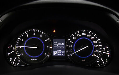 Infiniti QX56, 2011 год, 2 498 000 рублей, 16 фотография