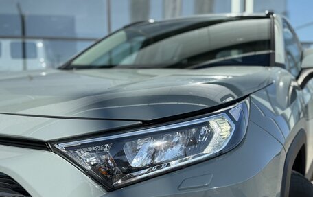 Toyota RAV4, 2020 год, 3 400 000 рублей, 5 фотография