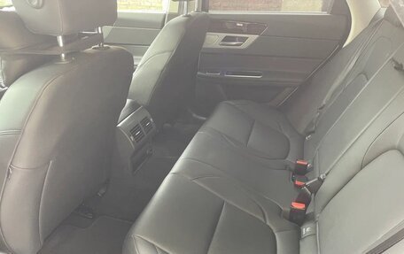 Jaguar XF II, 2016 год, 1 950 000 рублей, 10 фотография