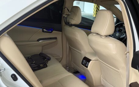 Toyota Camry, 2015 год, 2 350 000 рублей, 10 фотография