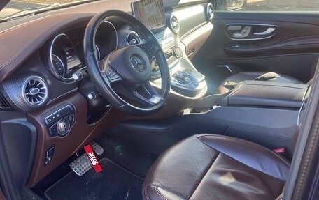 Mercedes-Benz V-Класс, 2017 год, 5 200 000 рублей, 7 фотография