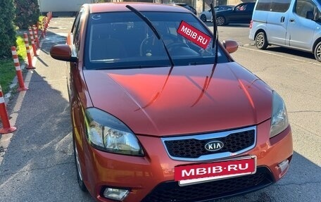 KIA Rio II, 2011 год, 630 000 рублей, 2 фотография