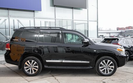 Toyota Land Cruiser 200, 2011 год, 3 235 000 рублей, 7 фотография