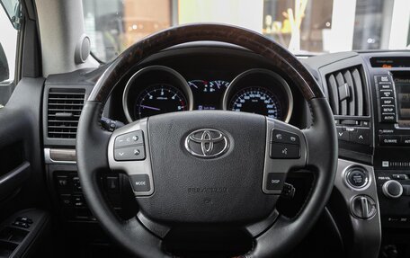 Toyota Land Cruiser 200, 2011 год, 3 235 000 рублей, 17 фотография