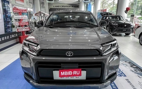Toyota RAV4, 2025 год, 5 199 000 рублей, 2 фотография