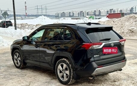Toyota RAV4, 2019 год, 3 030 000 рублей, 7 фотография