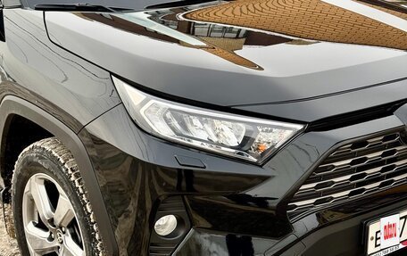 Toyota RAV4, 2019 год, 3 030 000 рублей, 10 фотография