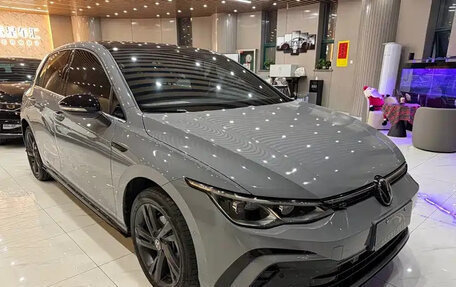 Volkswagen Golf VIII, 2022 год, 1 750 000 рублей, 1 фотография