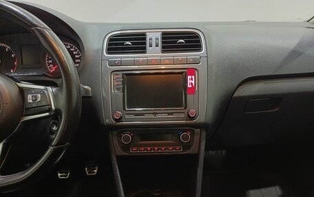 Volkswagen Polo VI (EU Market), 2018 год, 1 135 000 рублей, 13 фотография