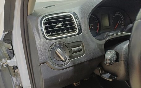 Volkswagen Polo VI (EU Market), 2018 год, 1 135 000 рублей, 34 фотография