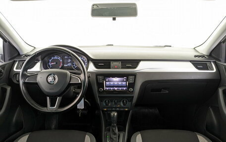 Skoda Rapid I, 2017 год, 1 150 000 рублей, 14 фотография