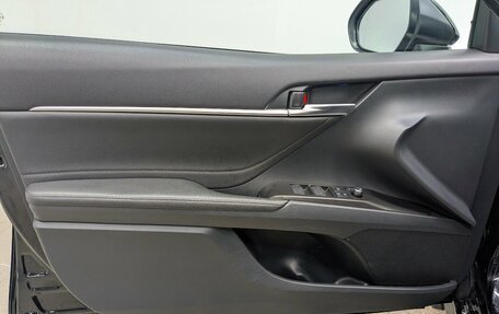 Toyota Camry, 2021 год, 3 420 000 рублей, 8 фотография