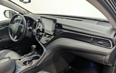 Toyota Camry, 2021 год, 3 420 000 рублей, 17 фотография