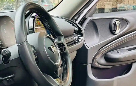 MINI Clubman, 2022 год, 1 720 000 рублей, 8 фотография