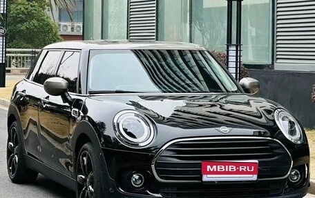 MINI Clubman, 2022 год, 1 720 000 рублей, 3 фотография