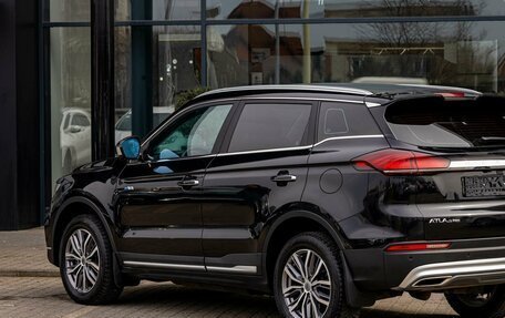 Geely Atlas, 2022 год, 1 795 000 рублей, 9 фотография