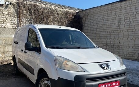 Peugeot Partner II рестайлинг 2, 2012 год, 550 000 рублей, 1 фотография