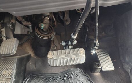 Nissan Avenir II, 2000 год, 410 000 рублей, 11 фотография