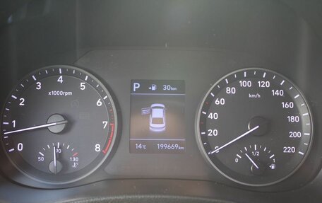 Hyundai Solaris II рестайлинг, 2017 год, 1 170 000 рублей, 10 фотография