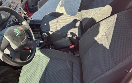 Skoda Fabia II, 2011 год, 380 000 рублей, 17 фотография