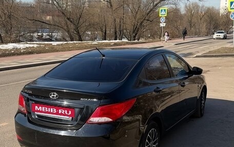 Hyundai Solaris II рестайлинг, 2015 год, 1 070 000 рублей, 7 фотография