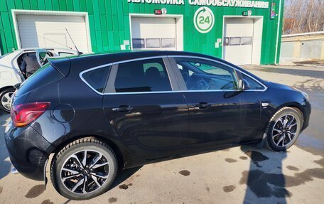 Opel Astra J, 2011 год, 650 000 рублей, 6 фотография