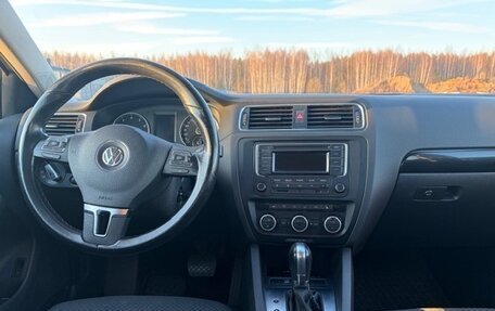 Volkswagen Jetta VI, 2014 год, 890 000 рублей, 5 фотография