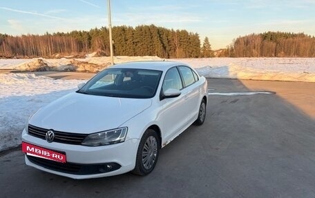 Volkswagen Jetta VI, 2014 год, 890 000 рублей, 3 фотография