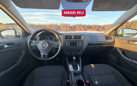 Volkswagen Jetta VI, 2014 год, 890 000 рублей, 7 фотография