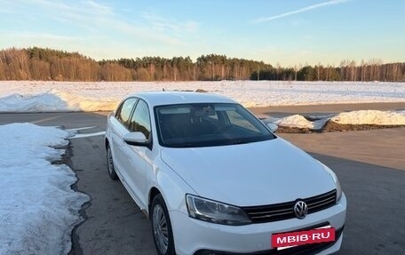Volkswagen Jetta VI, 2014 год, 890 000 рублей, 2 фотография