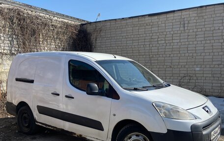 Peugeot Partner II рестайлинг 2, 2012 год, 550 000 рублей, 3 фотография