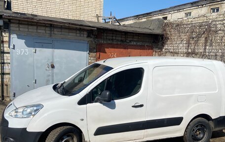 Peugeot Partner II рестайлинг 2, 2012 год, 550 000 рублей, 8 фотография