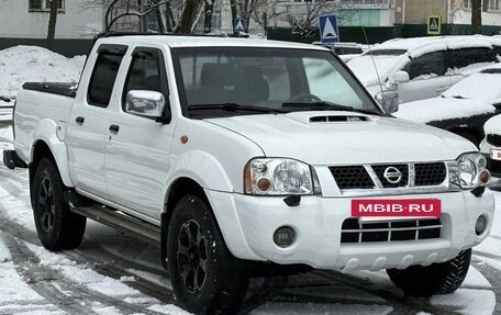 Nissan NP300, 2012 год, 899 000 рублей, 2 фотография