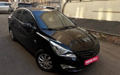 Hyundai Solaris II рестайлинг, 2015 год, 940 000 рублей, 6 фотография