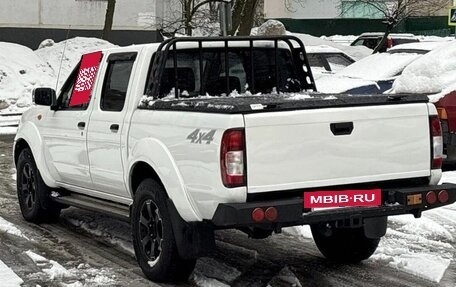 Nissan NP300, 2012 год, 899 000 рублей, 6 фотография