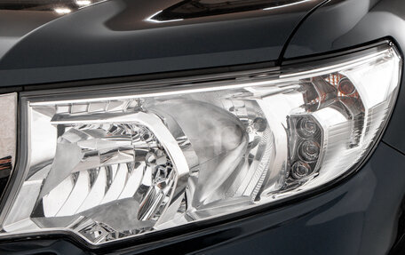 Toyota Land Cruiser Prado 150 рестайлинг 2, 2018 год, 4 799 000 рублей, 9 фотография